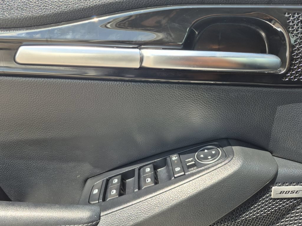 Certified 2024 Kia Seltos SX w/ SX Sunroof Package AWD/4WD image 7