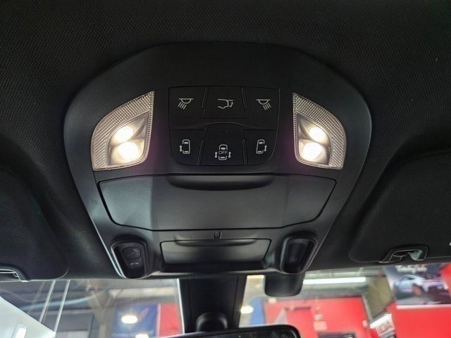 Used 2020 Chrysler Pacifica Touring-L w/ S Appearance Package image 21