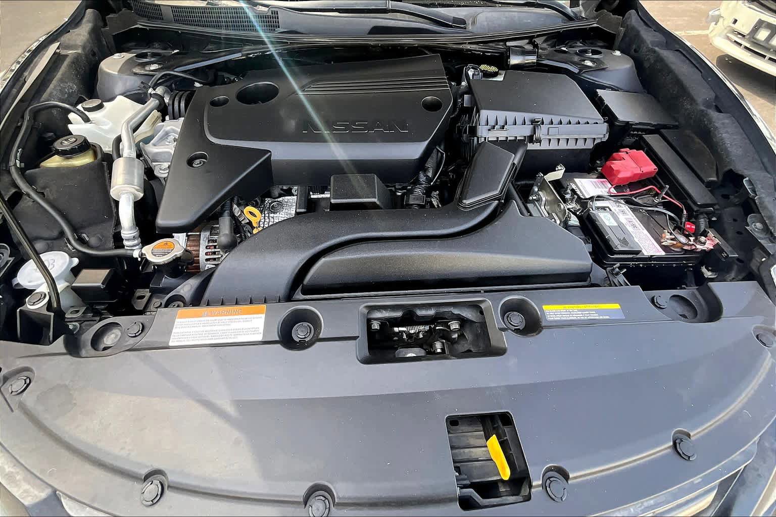 Certified 2018 Nissan Altima 2.5 SR w/ SR Midnight Edition FWD image 31