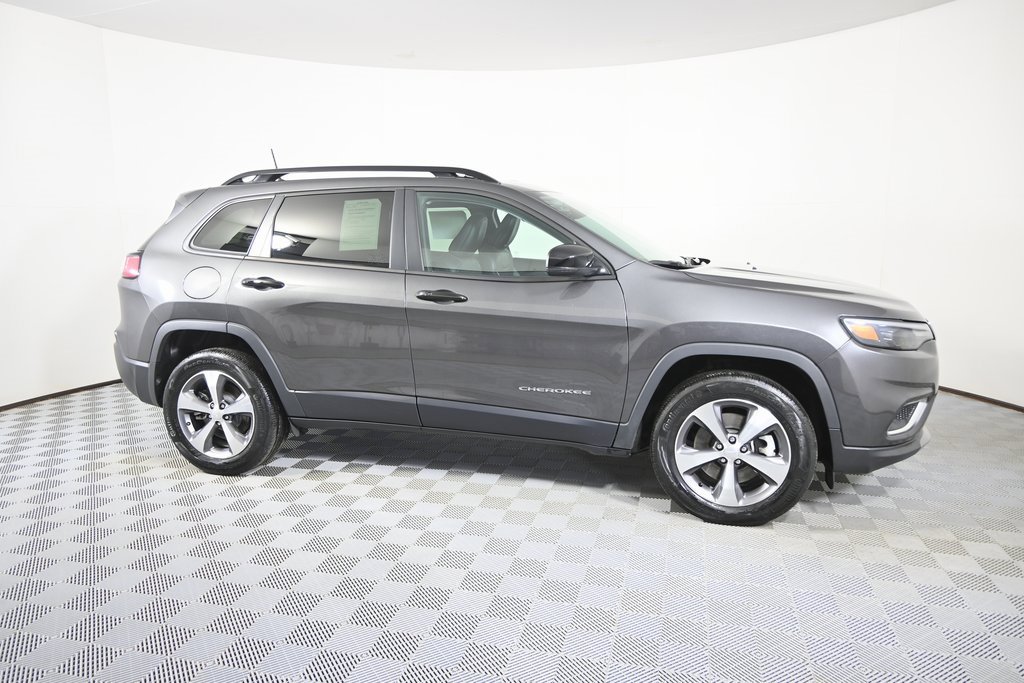 Used 2022 Jeep Cherokee Limited image 8