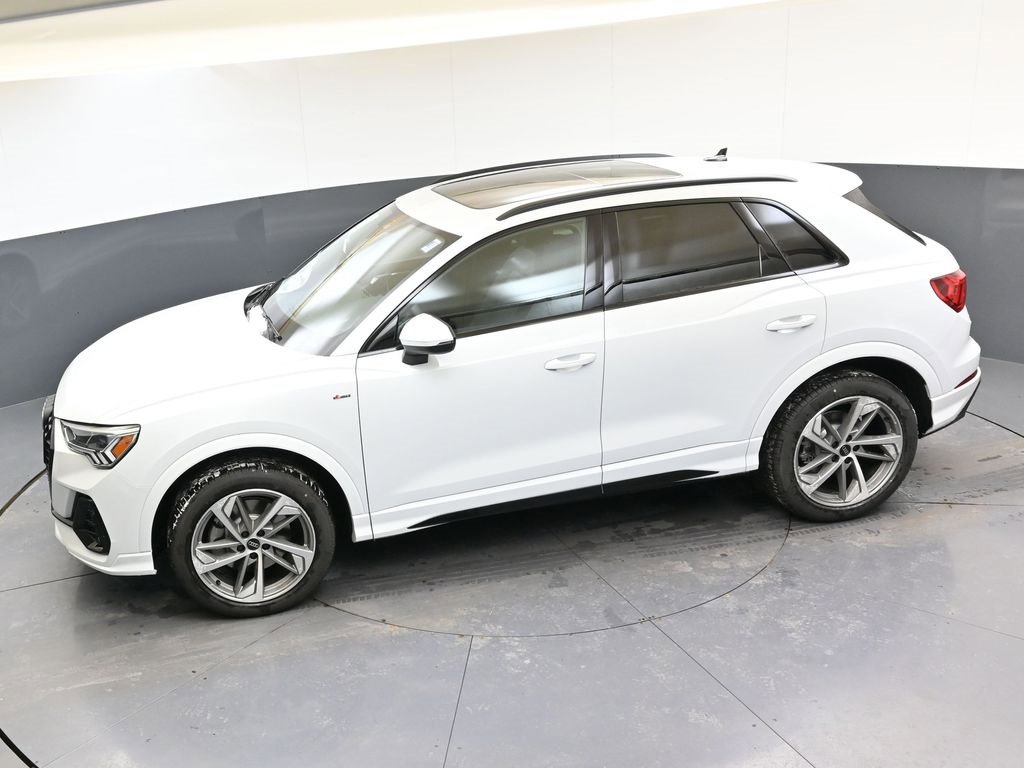 New 2025 Audi Q3 2.0T Premium image 48