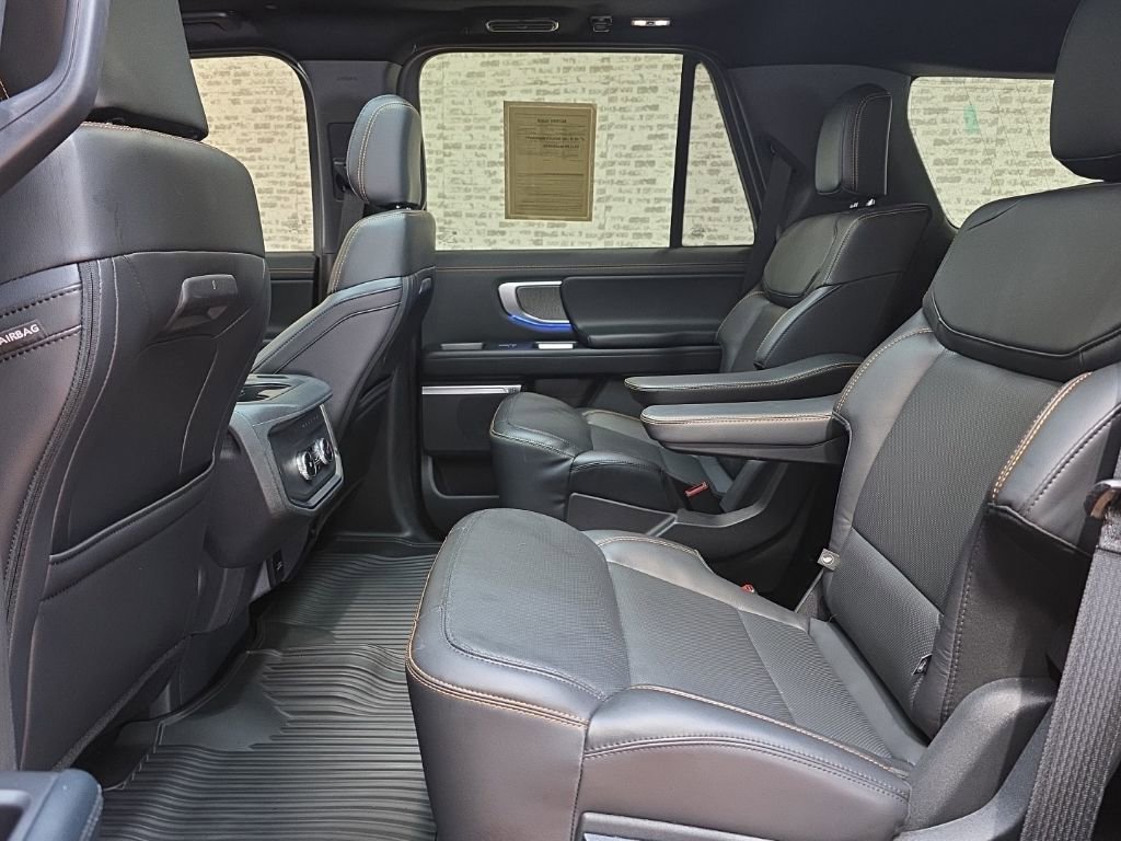 Used 2025 Ford Expedition Tremor image 19