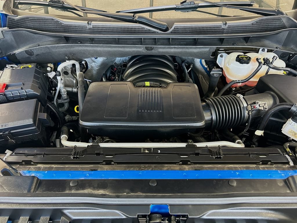 Used 2025 Chevrolet Silverado 1500 ZR2 w/ Technology Package AWD/4WD image 29