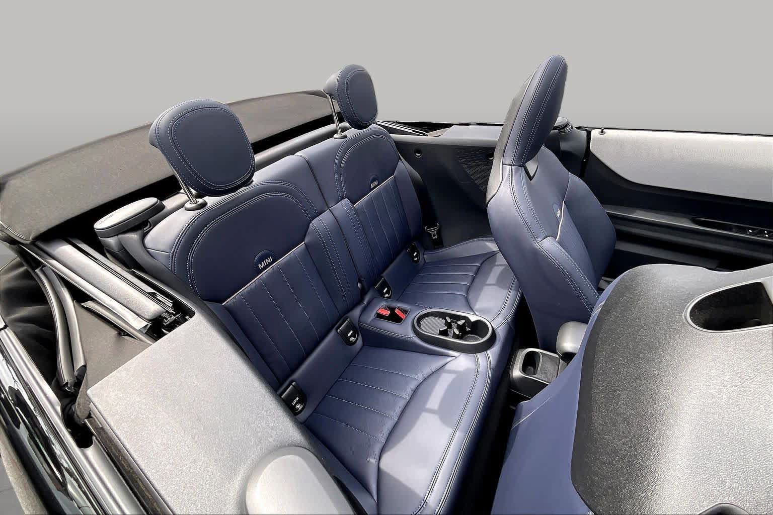Used 2025 MINI Cooper S FWD image 19