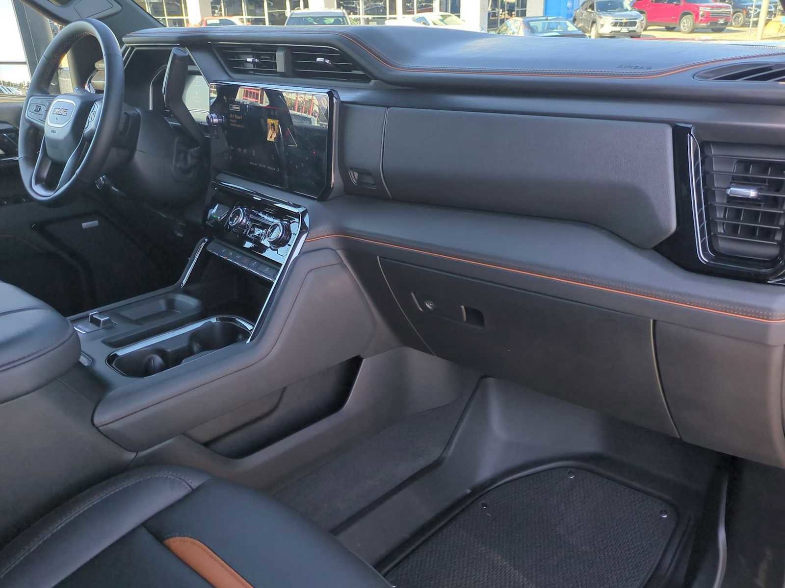Used 2024 GMC Sierra 2500 AT4 w/ AT4 Premium Plus Package AWD/4WD image 29