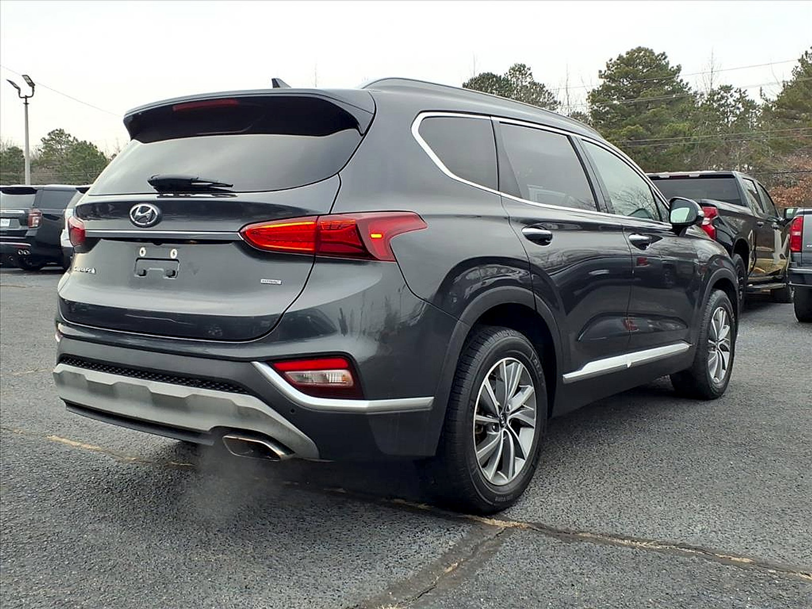 Used 2020 Hyundai Santa Fe SEL w/ Convenience + Premium Package image 6