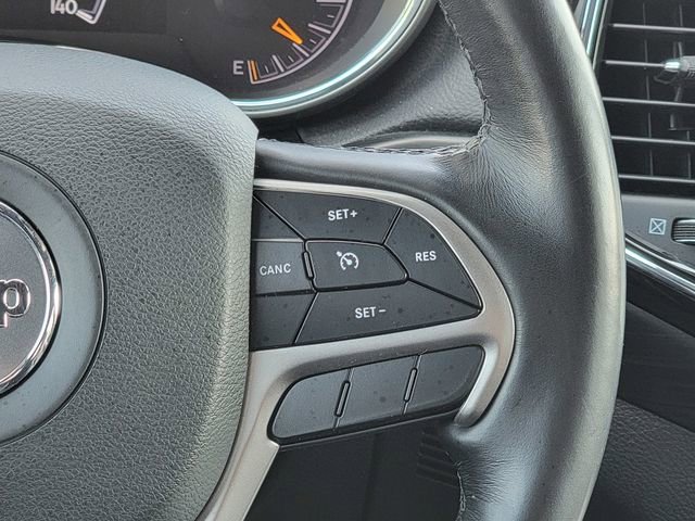 Used 2022 Jeep Grand Cherokee Laredo X image 30