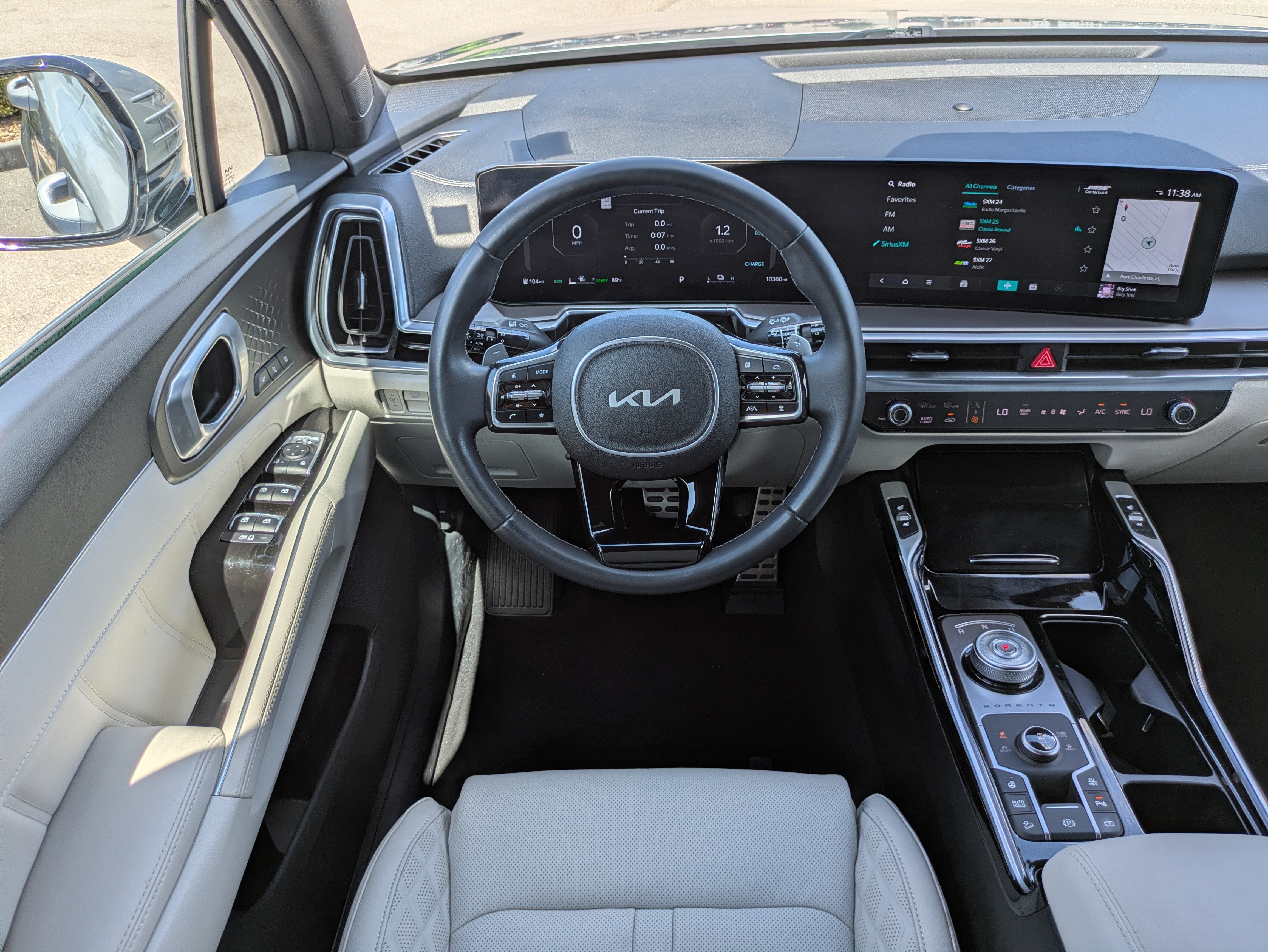 Certified 2025 Kia Sorento SX Prestige AWD/4WD image 16
