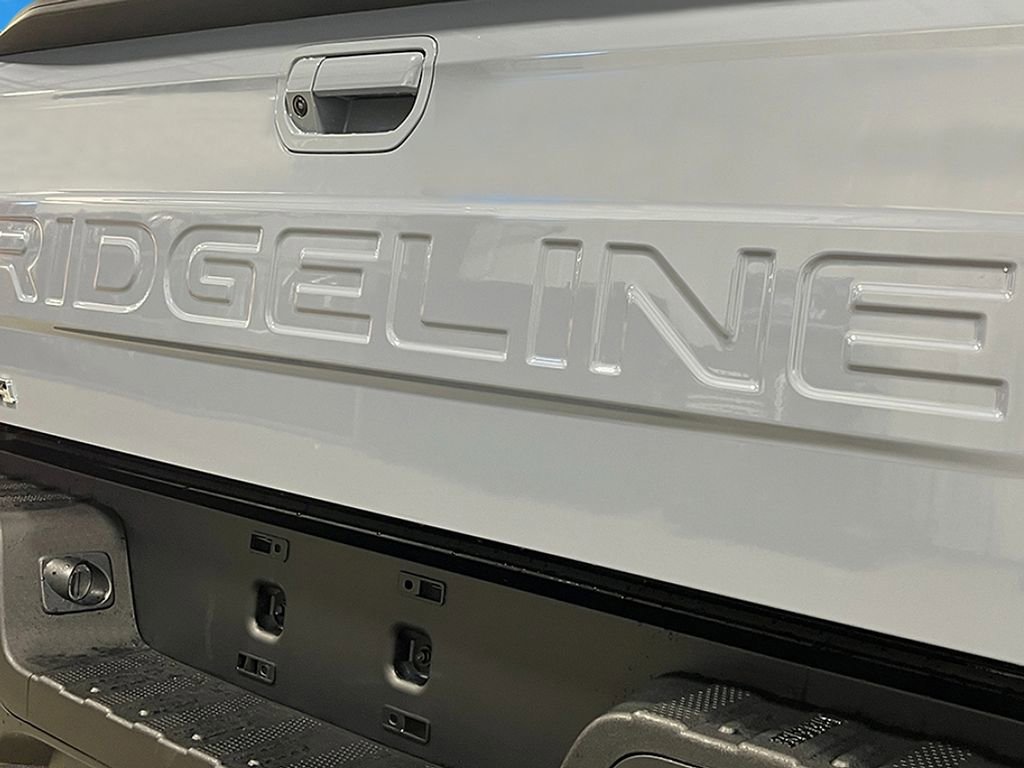 New 2026 Honda Ridgeline Black Edition image 6
