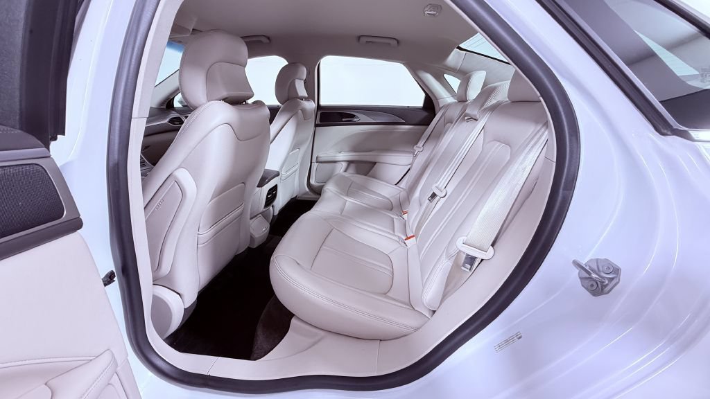 Used 2018 Lincoln MKZ Premiere AWD/4WD image 18