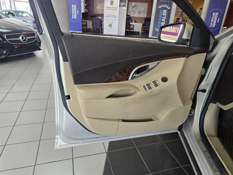Used 2010 Buick LaCrosse CXL FWD image 7