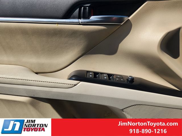 Used 2019 Toyota Camry XLE FWD image 24