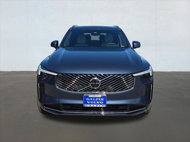 New 2026 Volvo XC90 B6 Plus w/ Protection Package AWD/4WD image 4