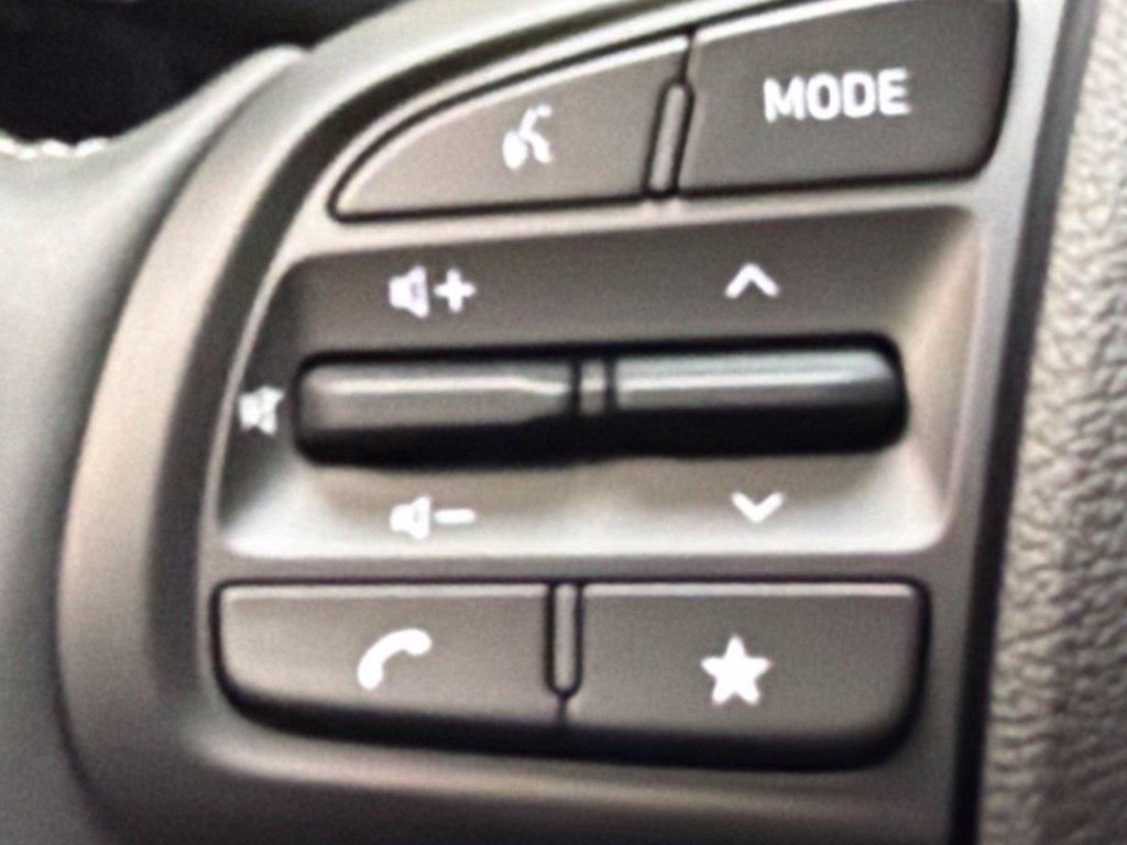 New 2026 Hyundai Venue SEL FWD image 21