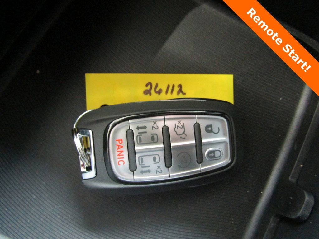 New 2026 Chrysler Pacifica Select image 20