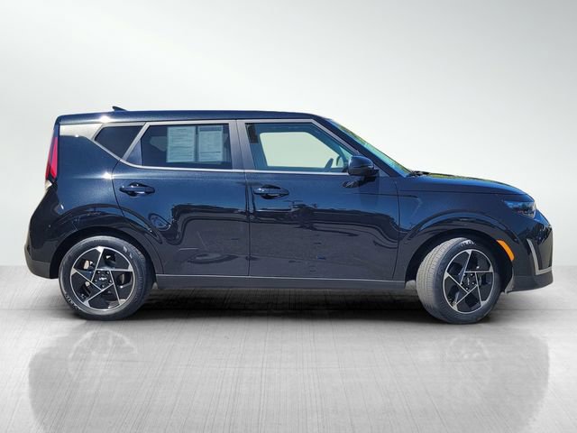 Used 2023 Kia Soul EX FWD image 3