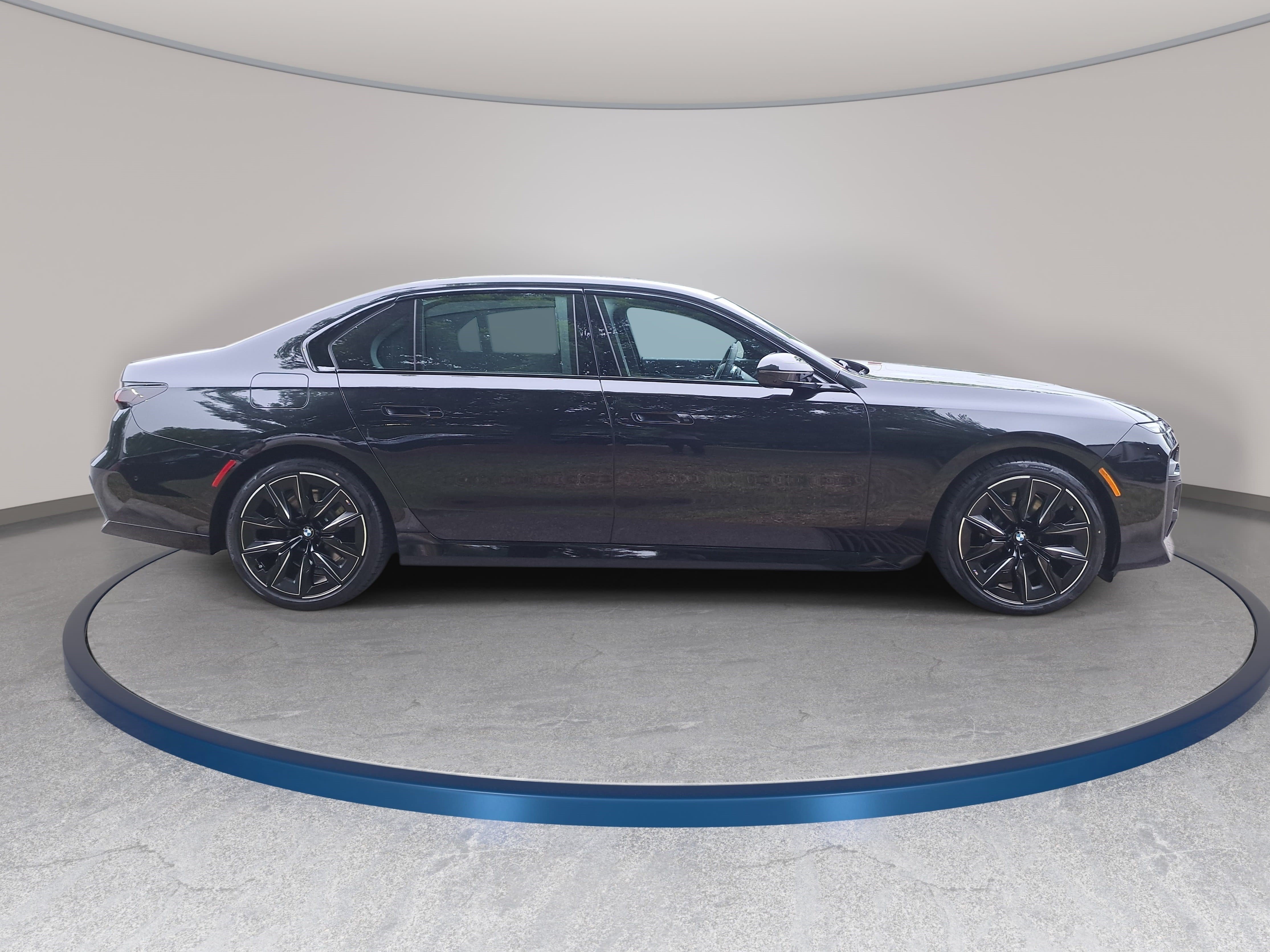 New 2026 BMW 740i RWD image 4