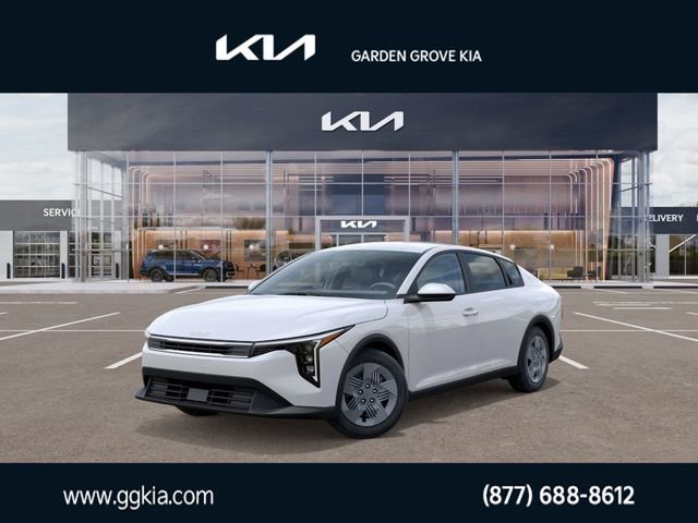 New 2025 Kia K4 LX