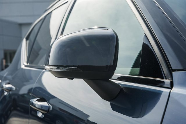 New 2026 Volvo XC40 B5 Ultra w/ Protection Package Premier image 15