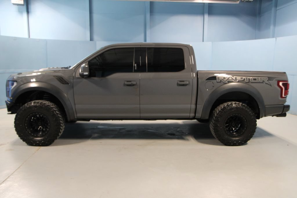 Used 2018 Ford F150 Raptor w/ Equipment Group 802A Luxury AWD/4WD image 32