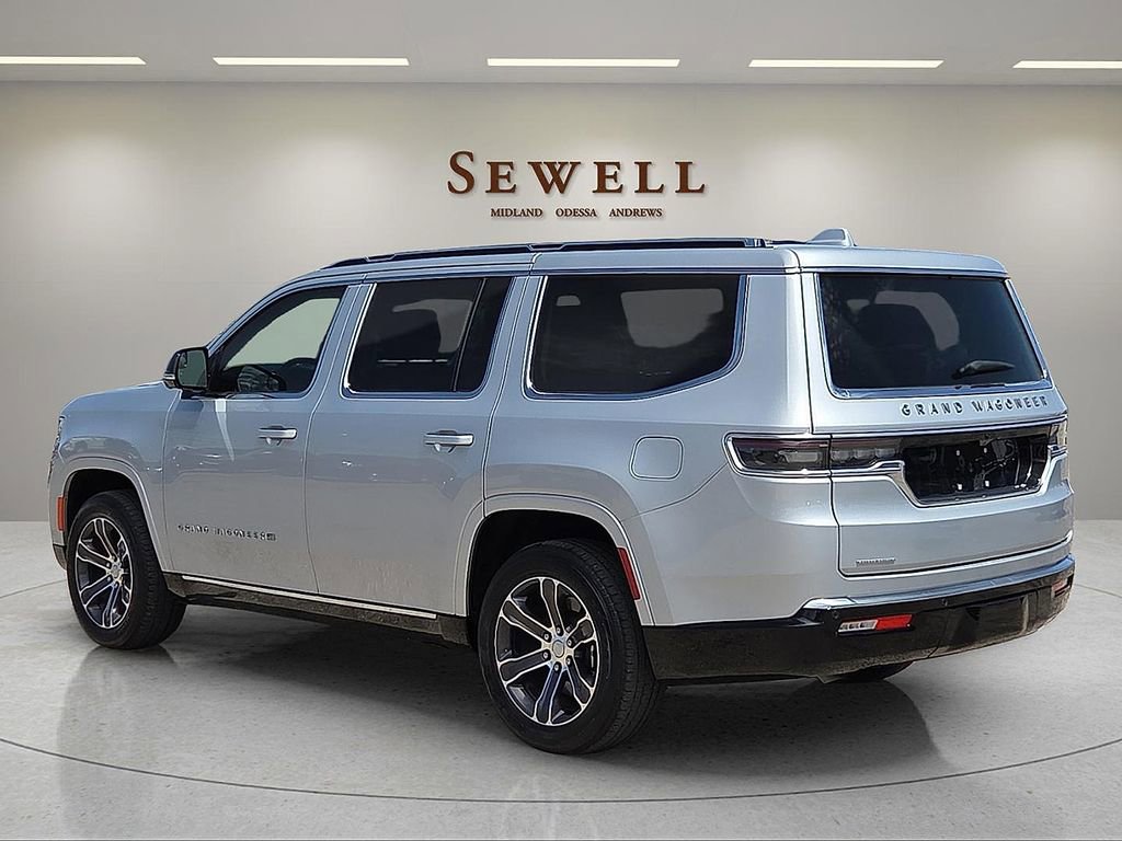 Used 2023 Jeep Grand Wagoneer 4WD image 3