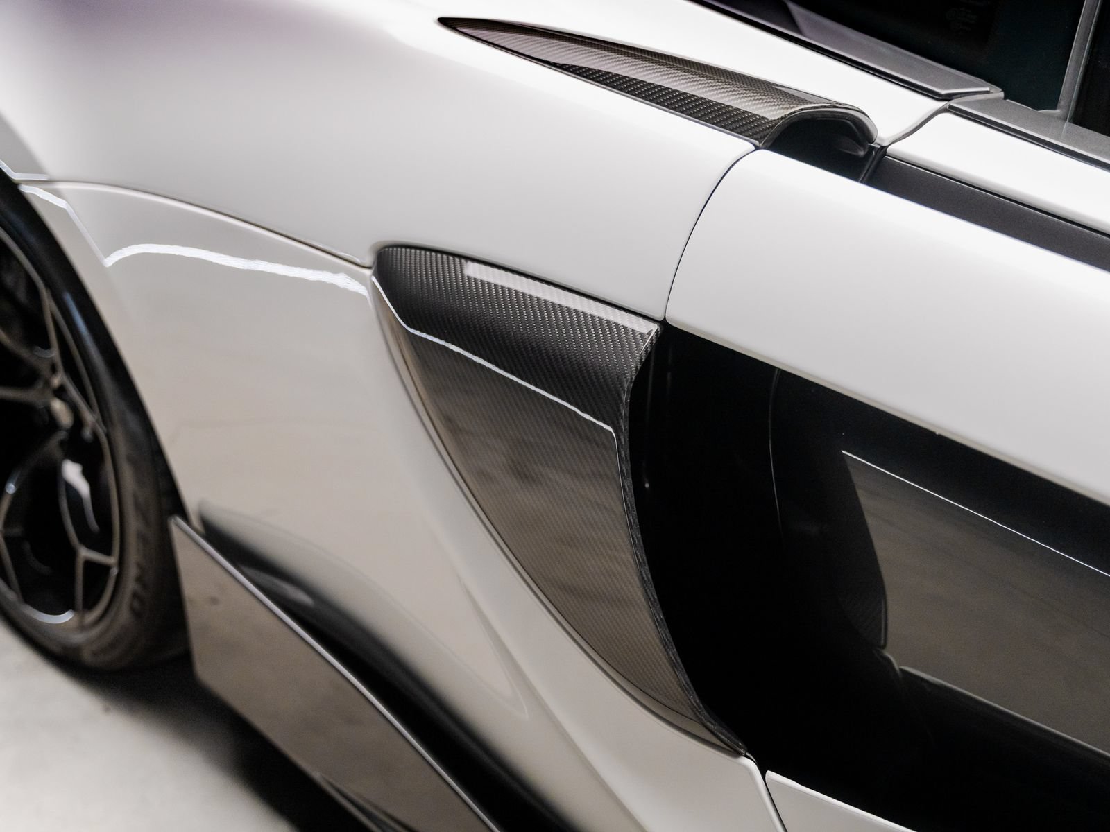 Used 2019 McLaren 600LT RWD image 37