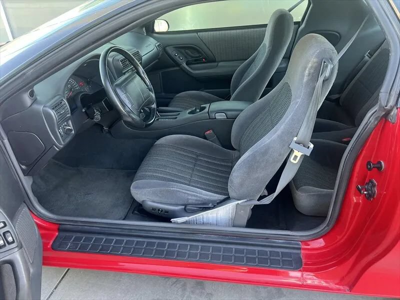 Used 1998 Chevrolet Camaro Z28 w/ Preferred Equipment Group 2 RWD image 10