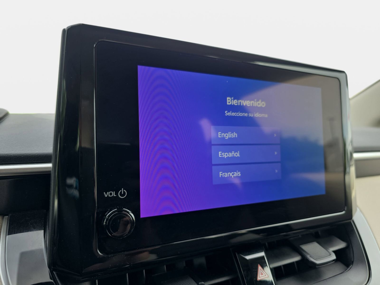 Used 2025 Toyota Corolla LE image 20