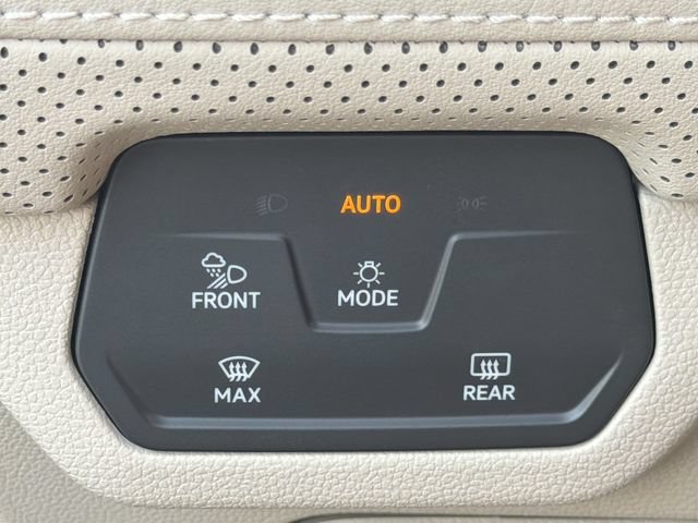 Certified 2026 Volkswagen Atlas SEL Premium R-Line AWD/4WD image 22