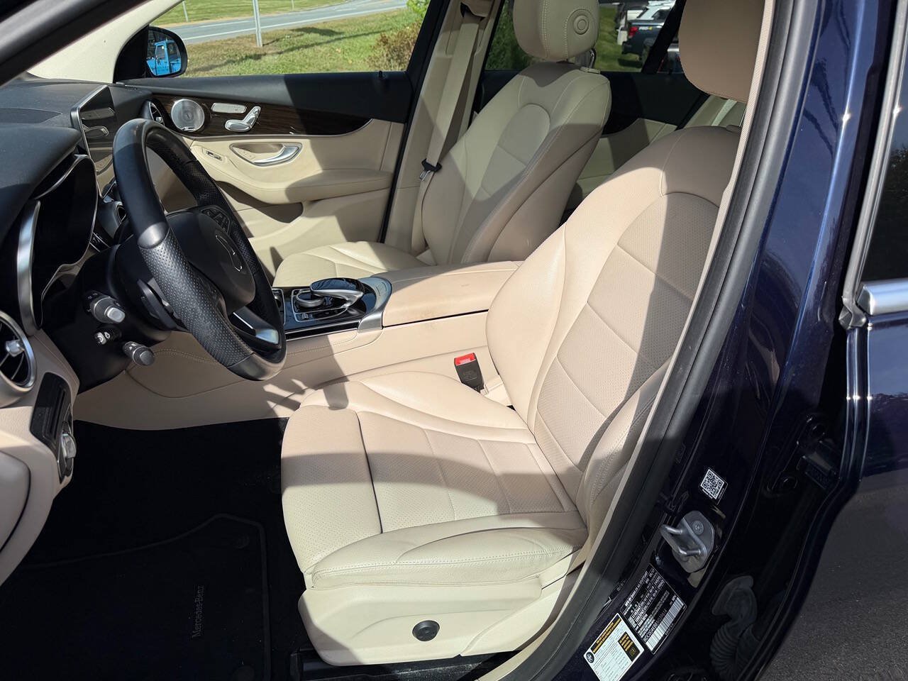 Used 2018 Mercedes-Benz GLC 300 4MATIC image 10