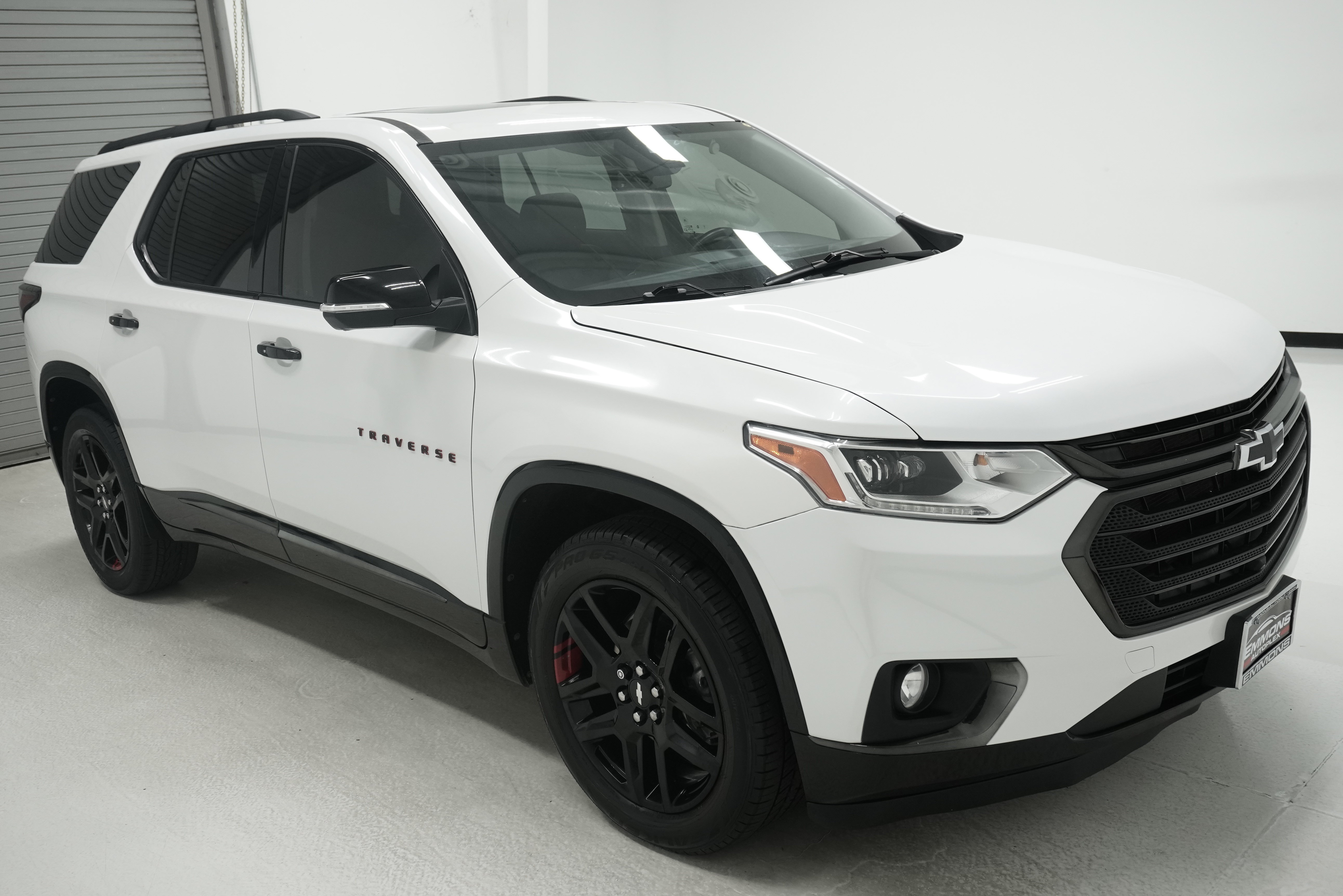 Used 2021 Chevrolet Traverse Premier w/ Redline Edition FWD image 3