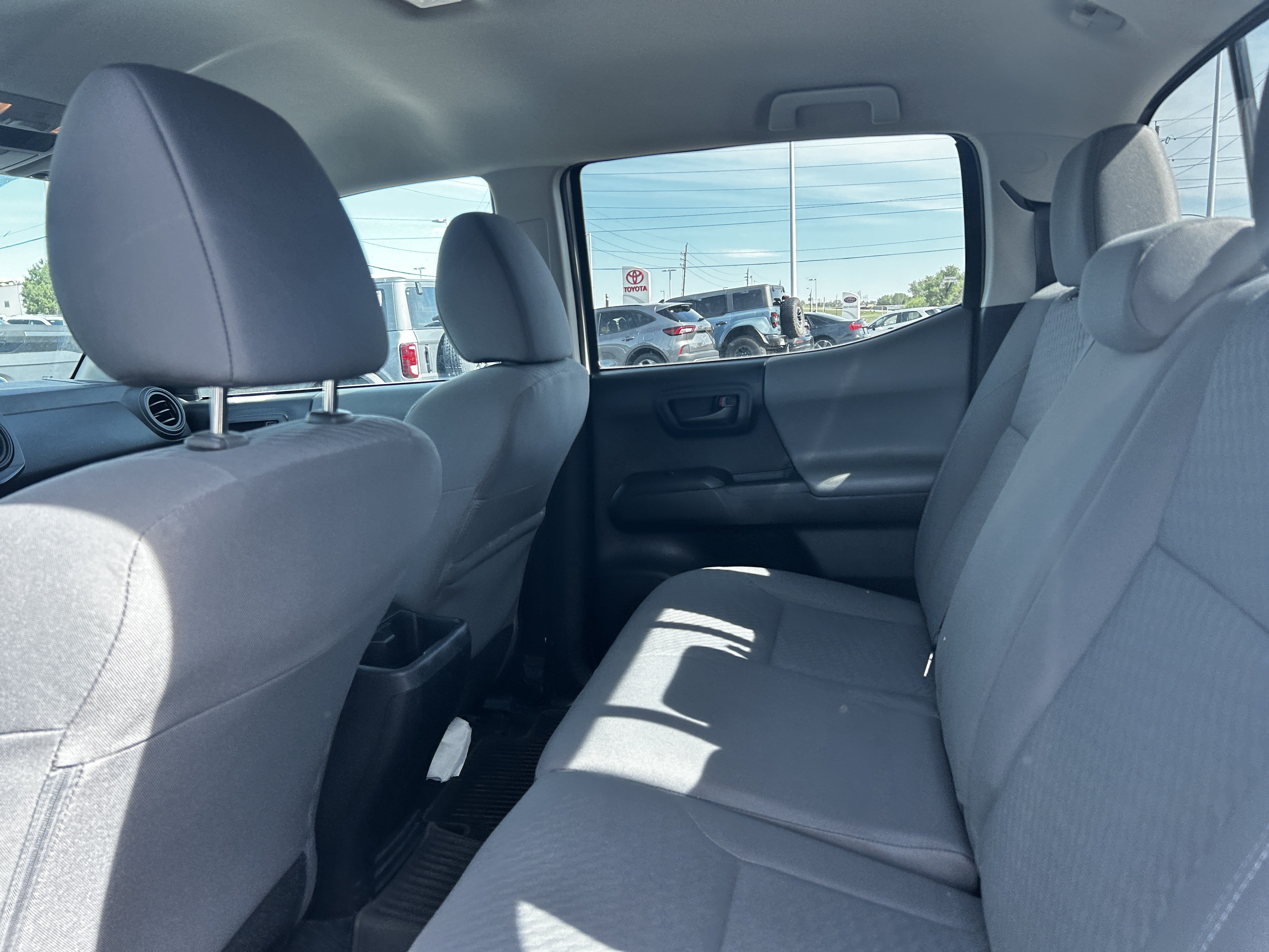 Certified 2022 Toyota Tacoma SR AWD/4WD image 10