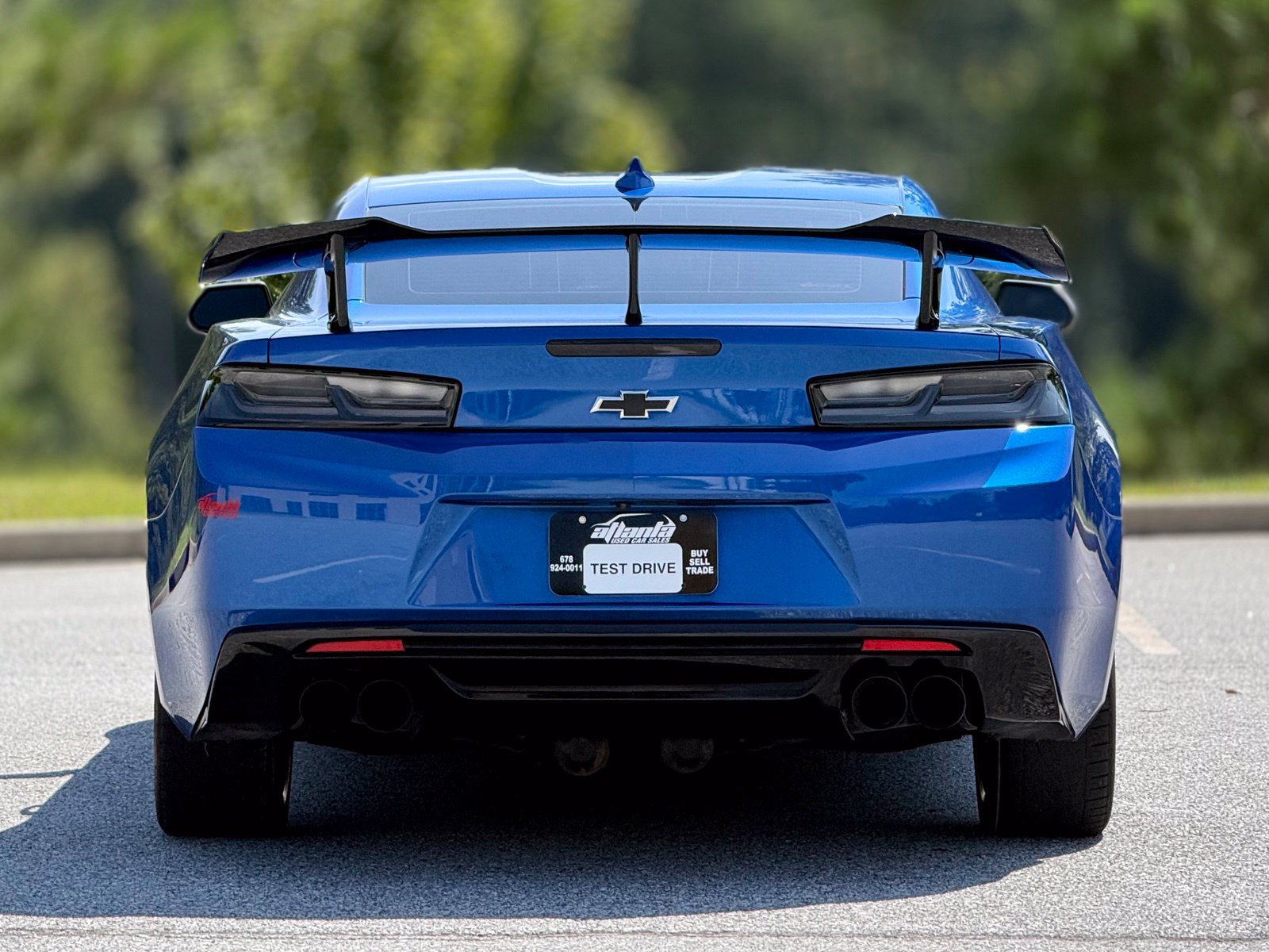 Used 2018 Chevrolet Camaro SS RWD image 6