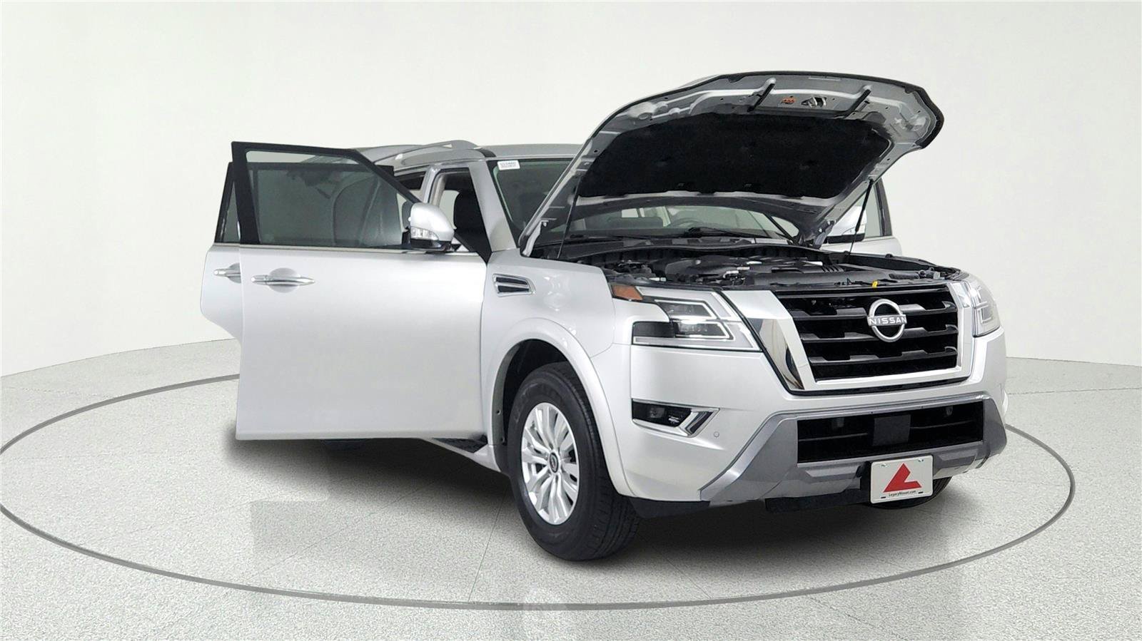 Certified 2024 Nissan Armada SV w/ Cargo Package AWD/4WD image 7