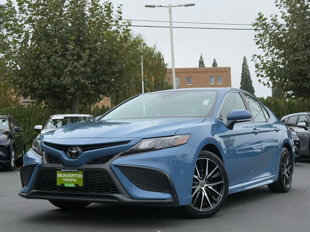 Used 2024 Toyota Camry SE w/ Cold Weather Package