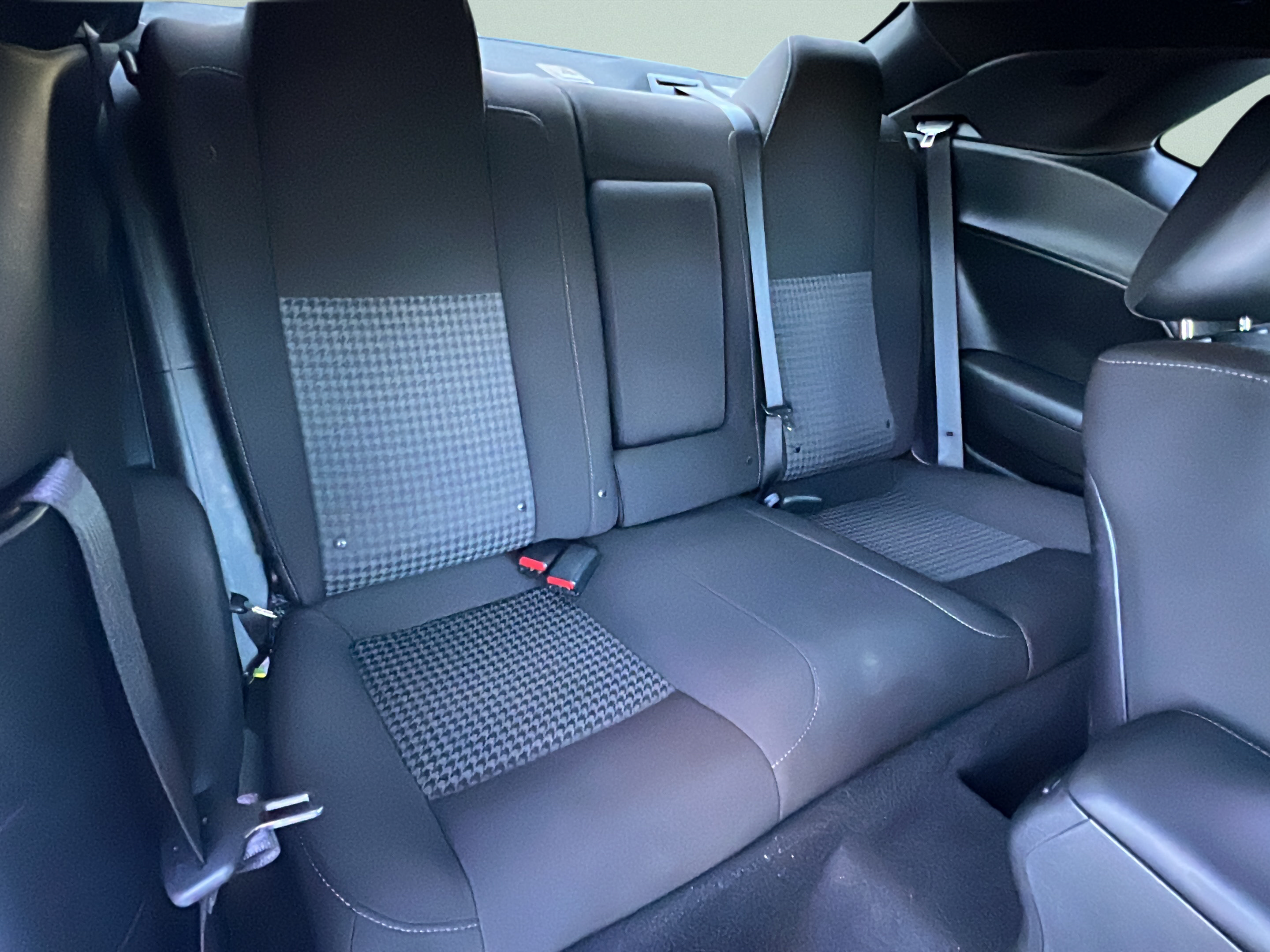 Used 2020 Dodge Challenger R/T RWD image 9