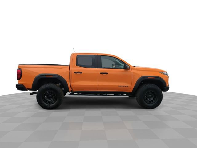 New 2026 GMC Canyon AT4X w/ AT4X AEV Edition AWD/4WD image 9