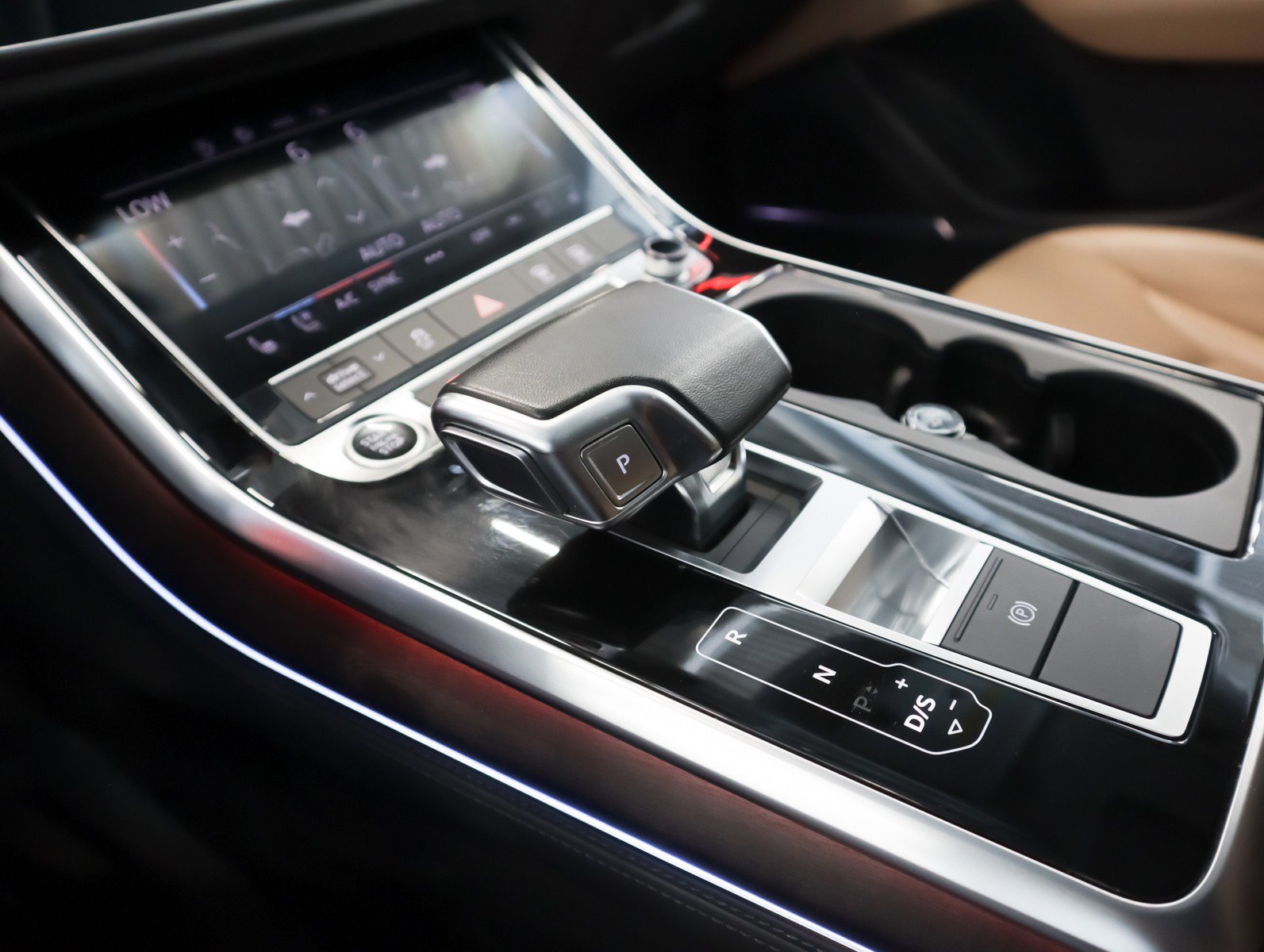 Used 2023 Audi Q8 Premium Plus w/ Premium Plus Package image 21
