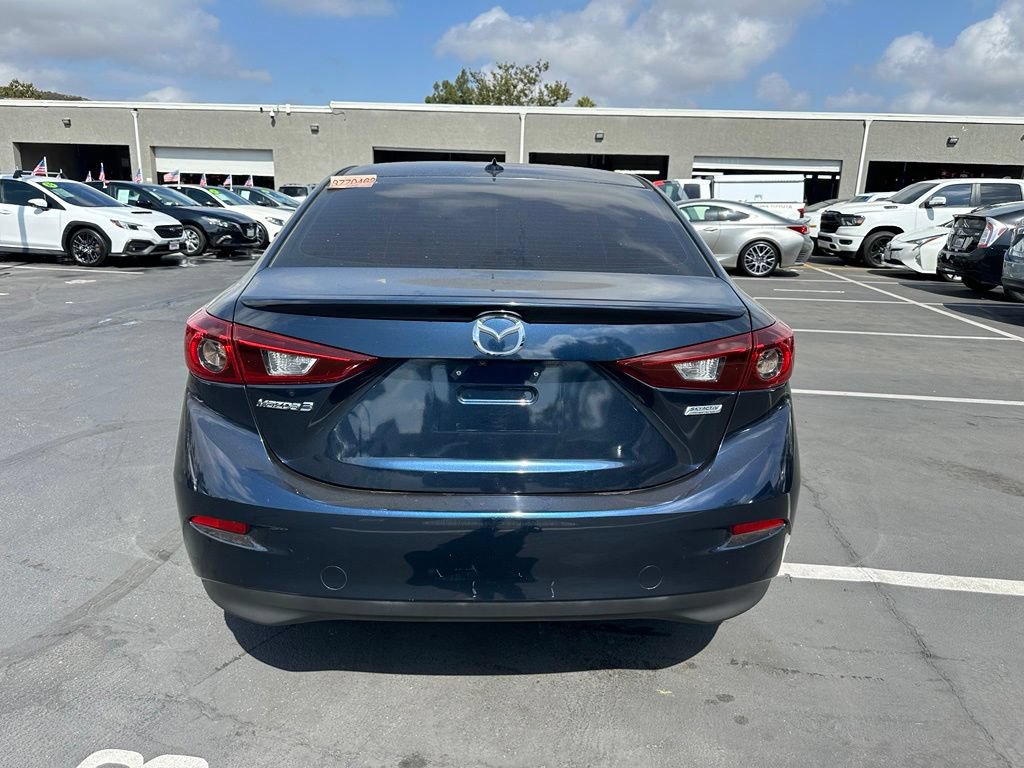 Used 2018 MAZDA MAZDA3 Touring FWD image 4