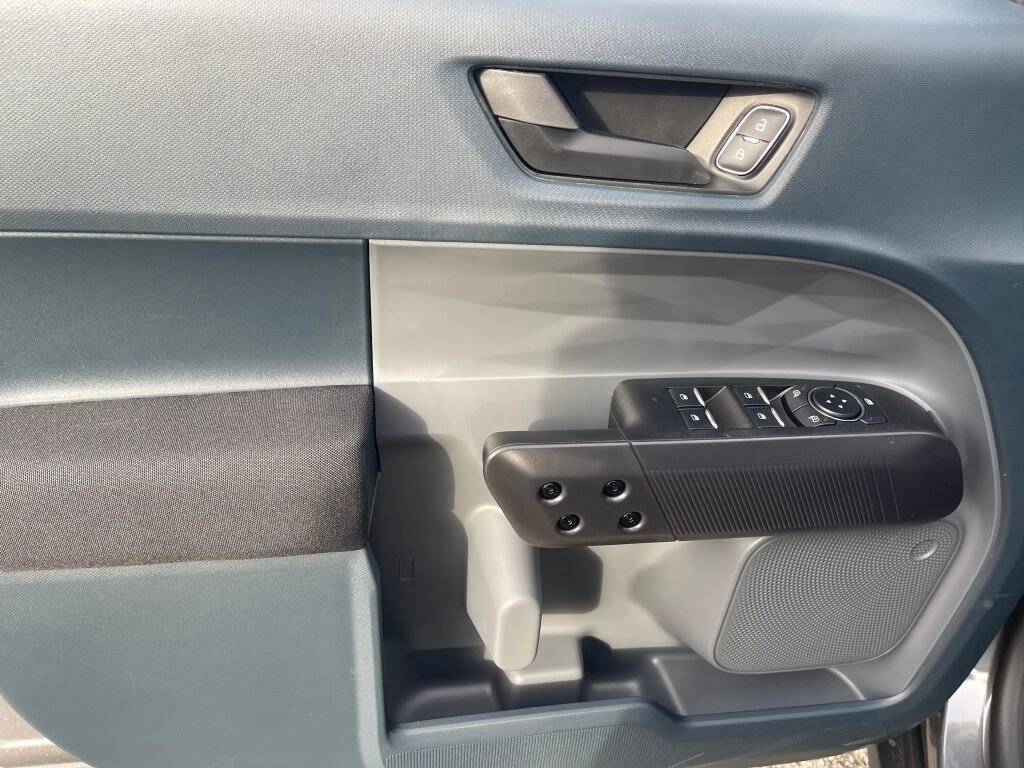 New 2026 Ford Maverick XL image 7