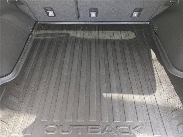 Used 2018 Subaru Outback 2.5i Premium AWD/4WD image 6