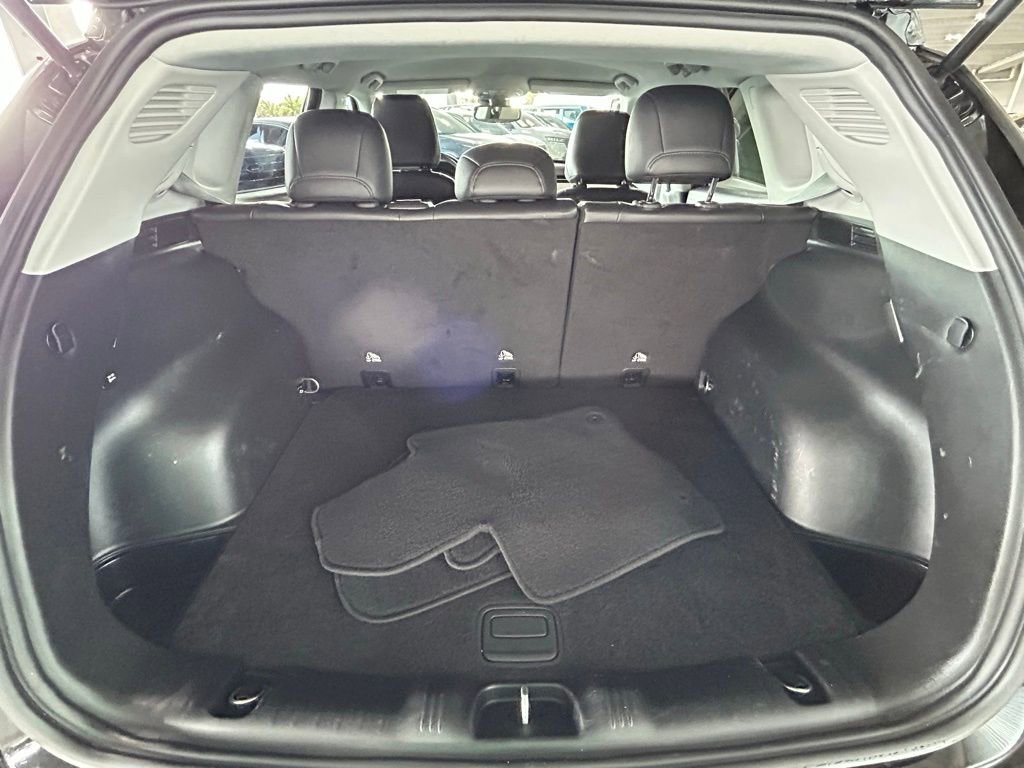 Used 2022 Jeep Compass Limited image 32