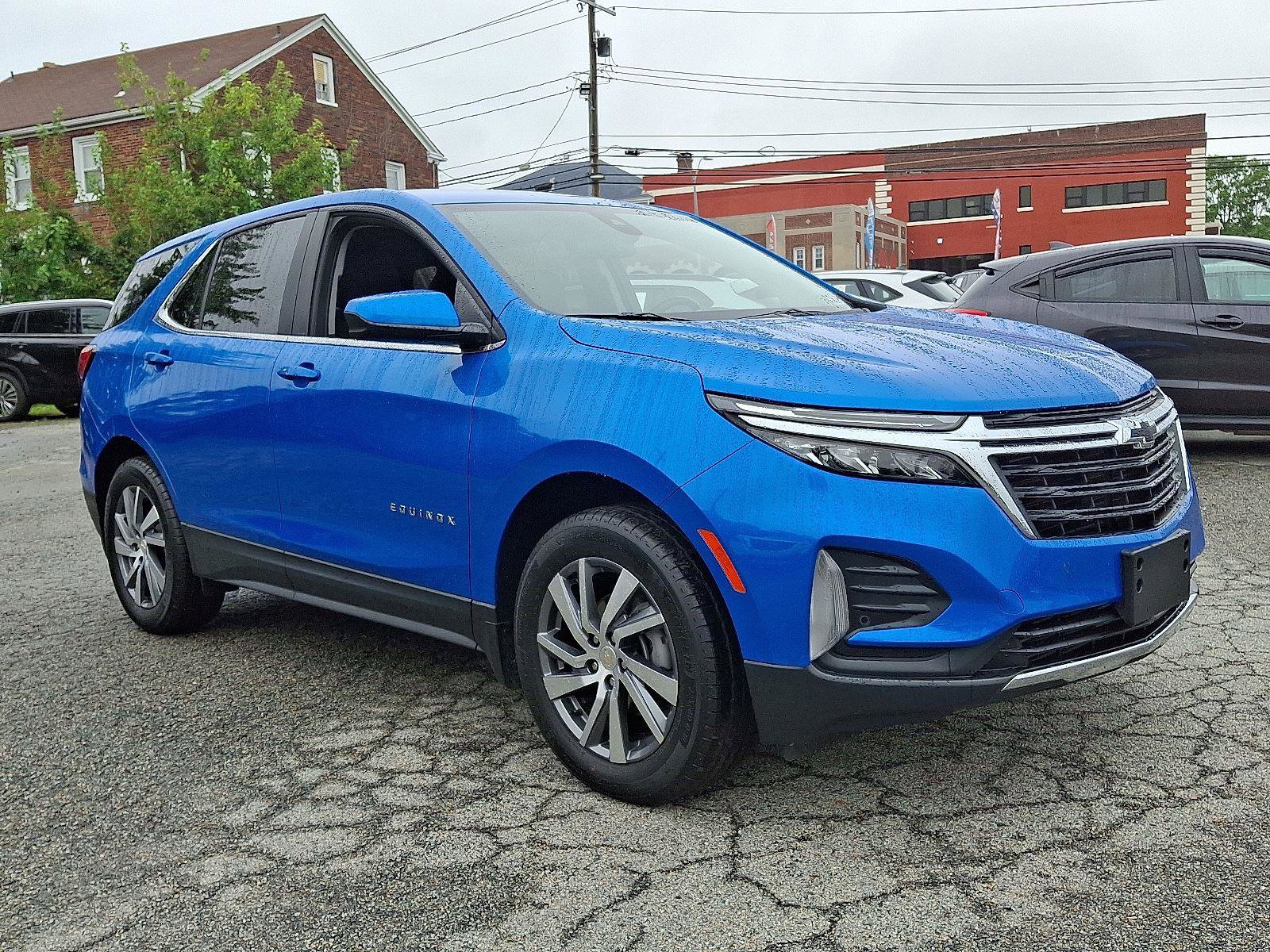 Used 2024 Chevrolet Equinox LT image 3