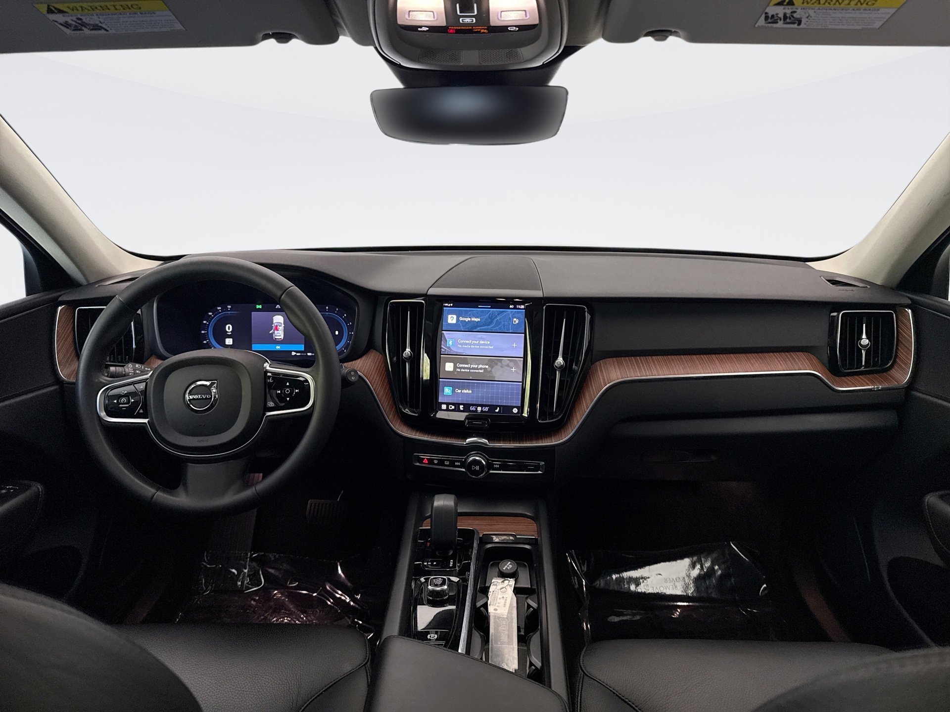 Used 2023 Volvo XC60 B5 Plus w/ Climate Package image 14