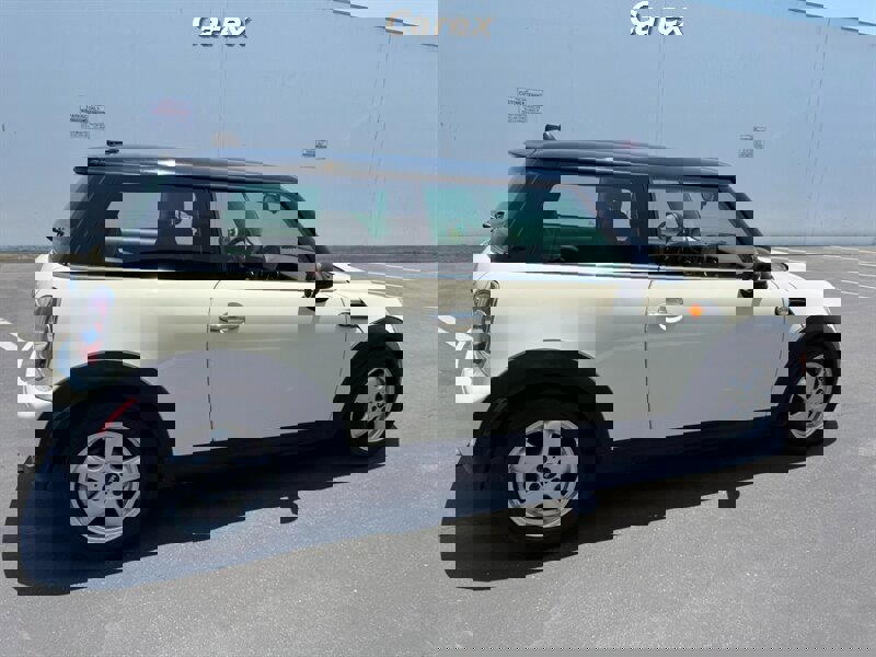 Used 2011 MINI Cooper Hardtop image 13