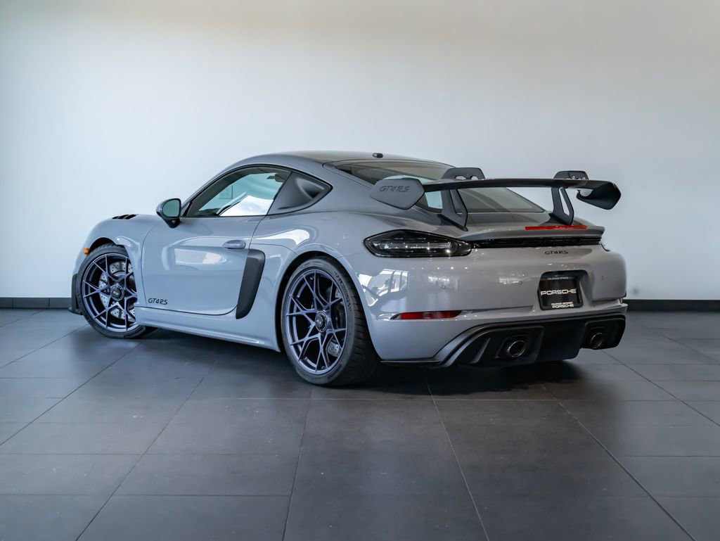 Used 2025 Porsche 718 Cayman GT4 RS image 3