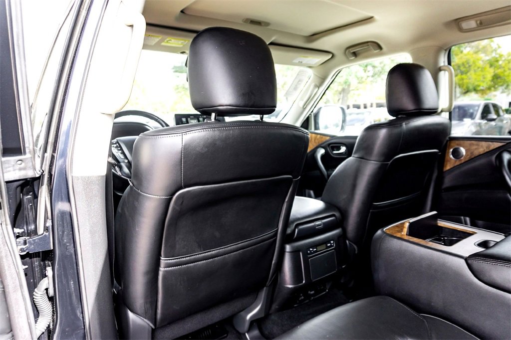 Used 2023 Nissan Armada SL w/ Captain's Chairs Package image 28