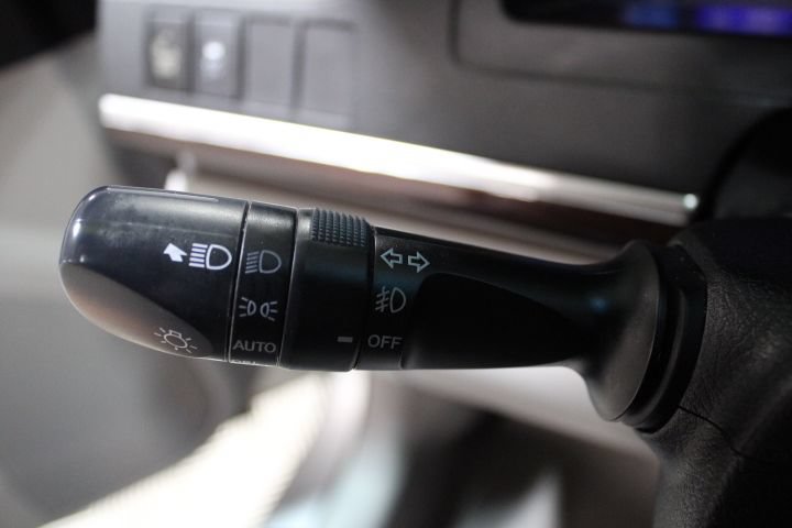 Used 2013 Toyota Camry XLE w/ Leather Pkg FWD image 34