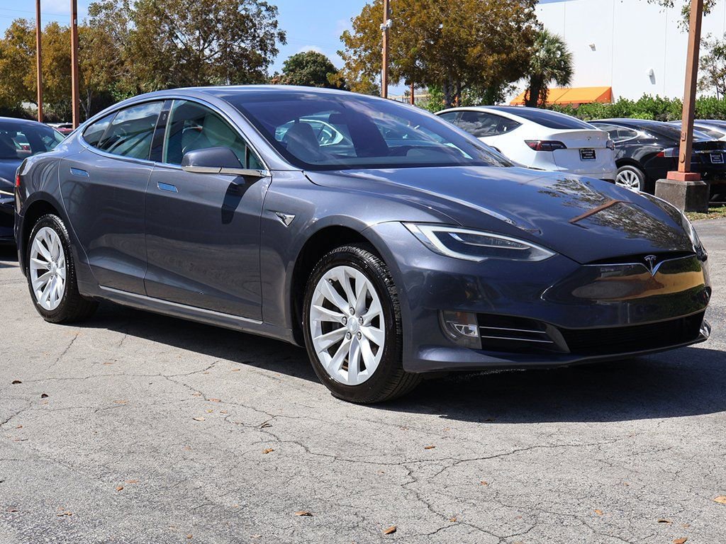 Used 2017 Tesla Model S 75 image 50