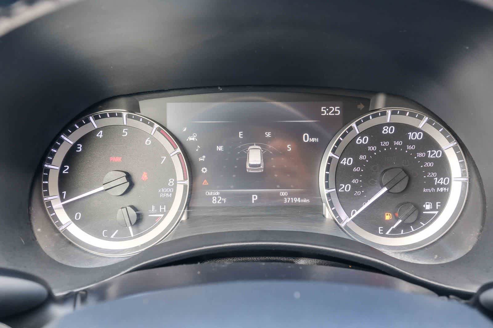 Used 2023 Toyota Highlander XLE FWD image 26